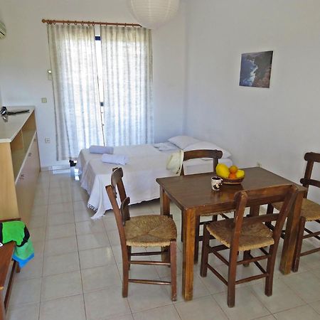 Debby Apartments Ialysos  Ngoại thất bức ảnh