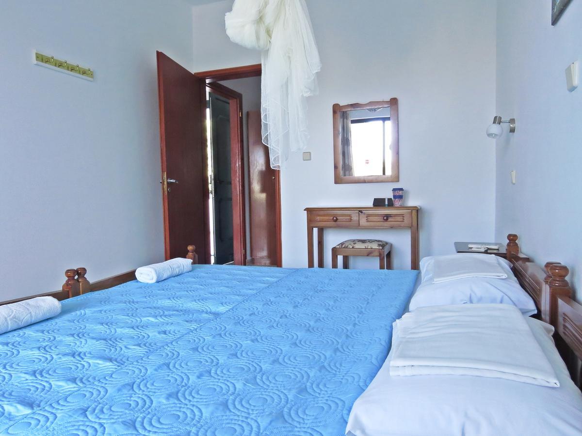 Debby Apartments Ialysos  Ngoại thất bức ảnh
