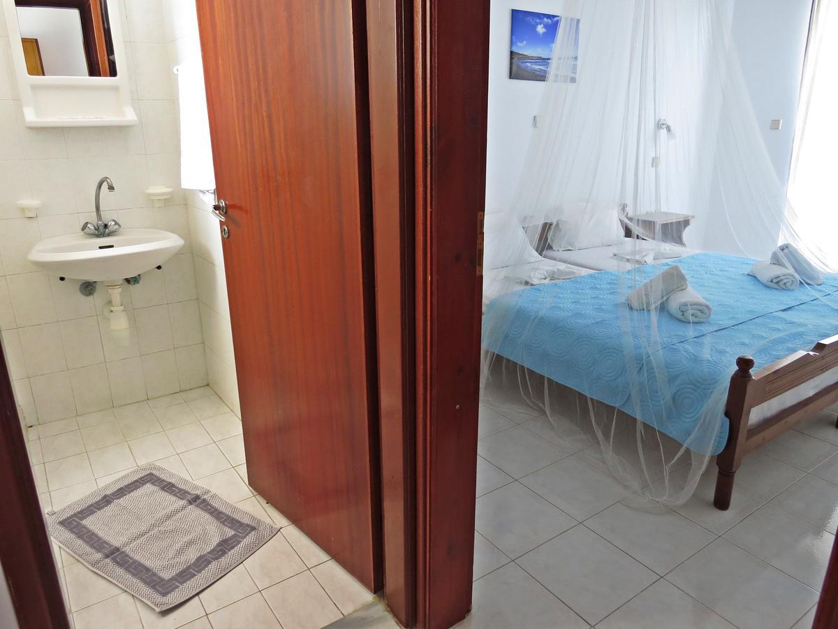 Debby Apartments Ialysos  Ngoại thất bức ảnh