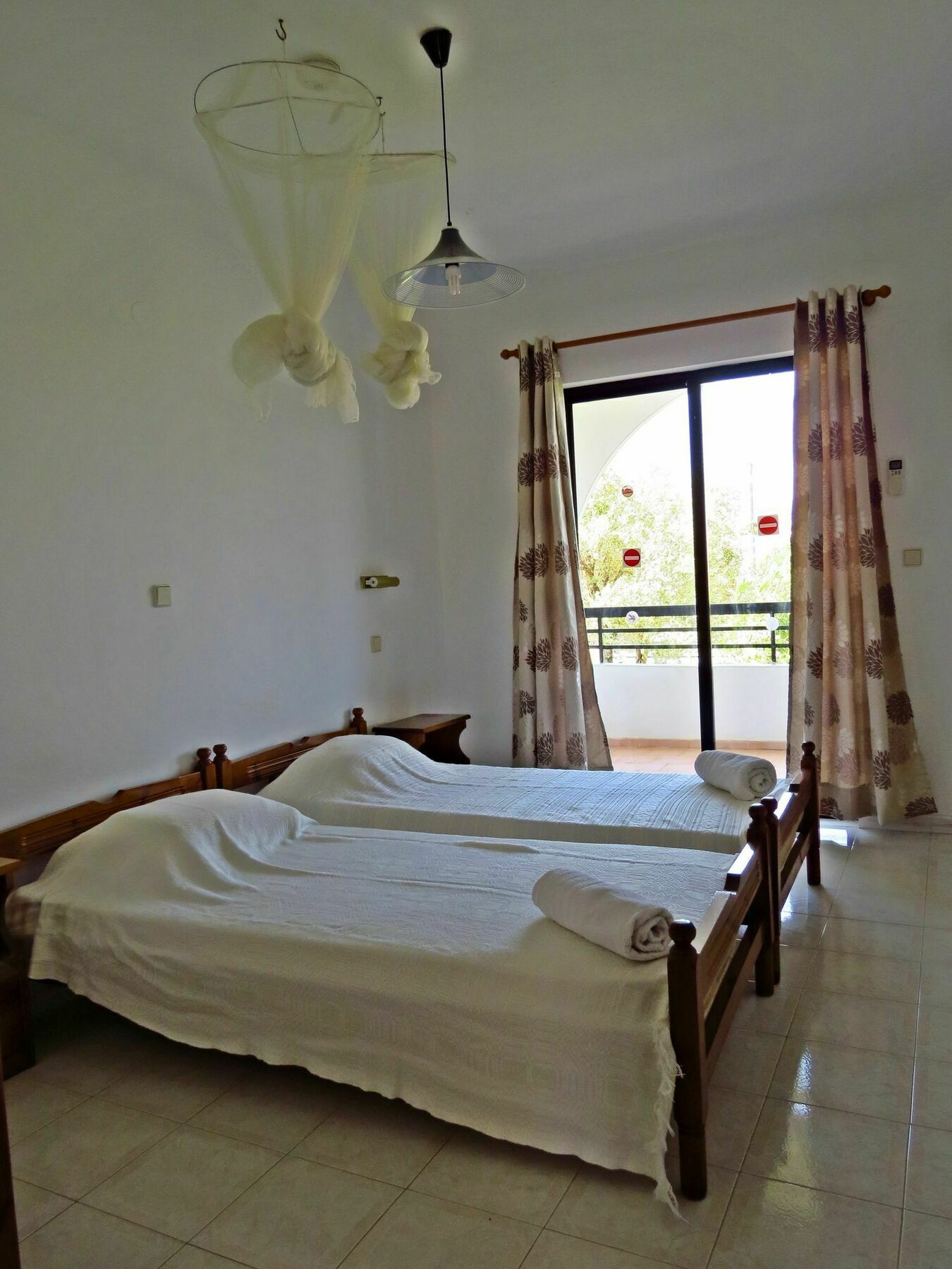 Debby Apartments Ialysos  Ngoại thất bức ảnh