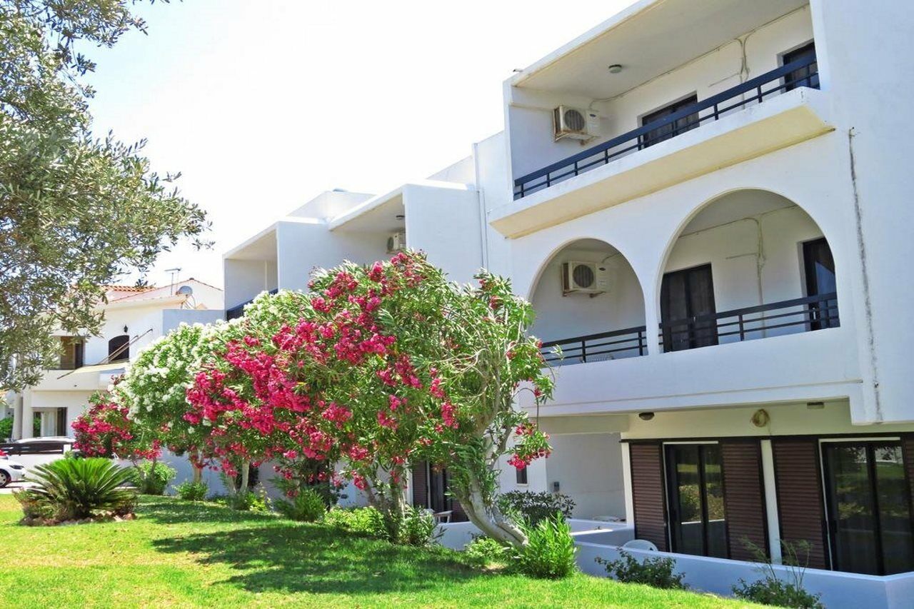 Debby Apartments Ialysos  Ngoại thất bức ảnh