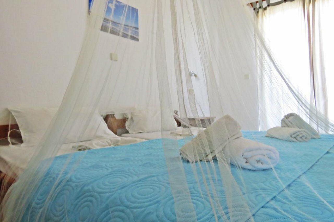 Debby Apartments Ialysos  Ngoại thất bức ảnh